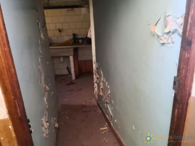 5 chambre Maison de Ville à vendre à Benigánim avec garage - 45 000 € (Ref: 9215861)