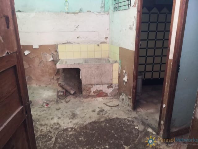 5 chambre Maison de Ville à vendre à Benigánim avec garage - 45 000 € (Ref: 9215861)