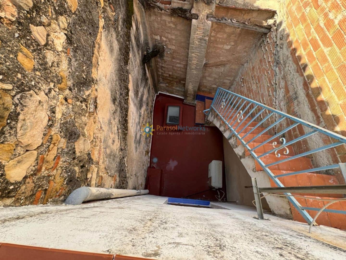 Casa de 2 habitaciones en Oliva en venta - 198.000 € (Ref: 9219351)