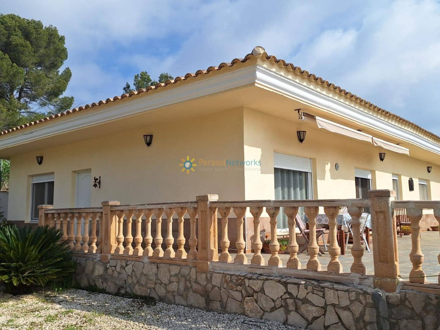 4 soveværelse Villa til salg i L'Olleria - € 295.000 (Ref: 9231786)