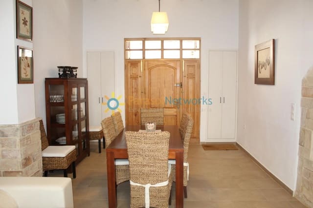 3 bedroom Townhouse for rent in La Font d'En Carròs - € 1,100 (Ref: 9232001)