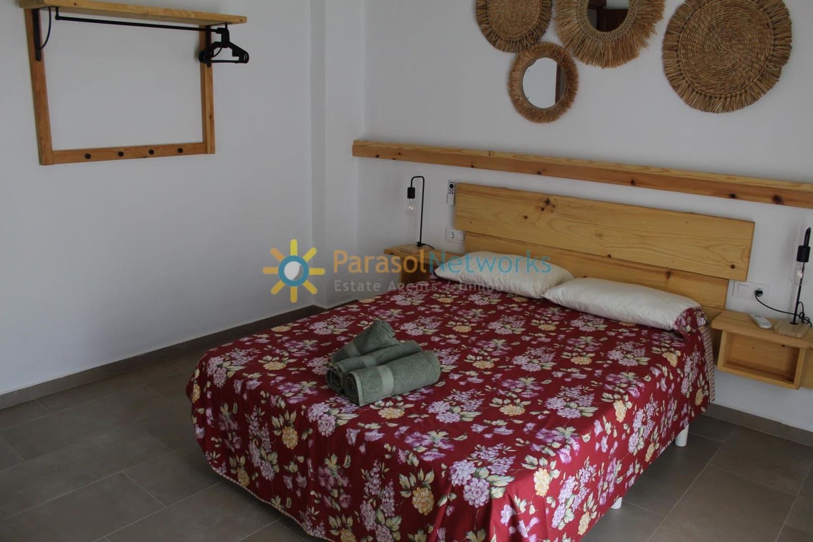 3 sovrum Hus att hyra i La Font d'En Carros - 1 100 € (Ref: 9232001)