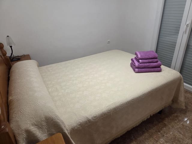 3 bedroom Villa for rent in El Puerto, Dénia - € 1,400 (Ref: 9235684)