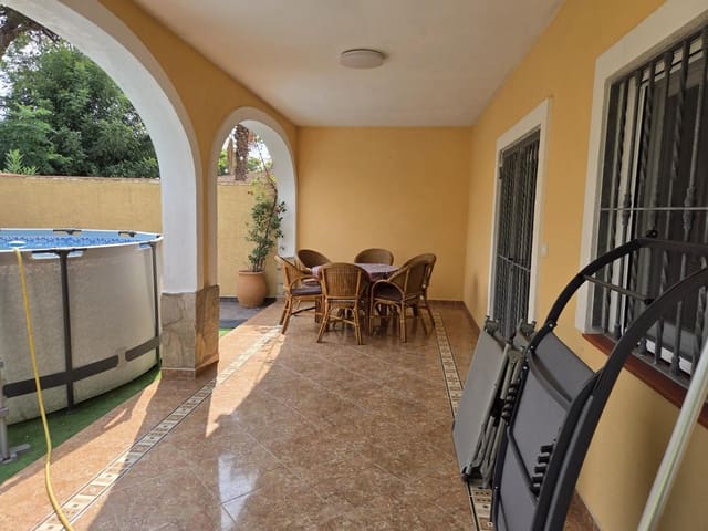 3 bedroom Villa for rent in El Puerto, Dénia - € 1,400 (Ref: 9235684)