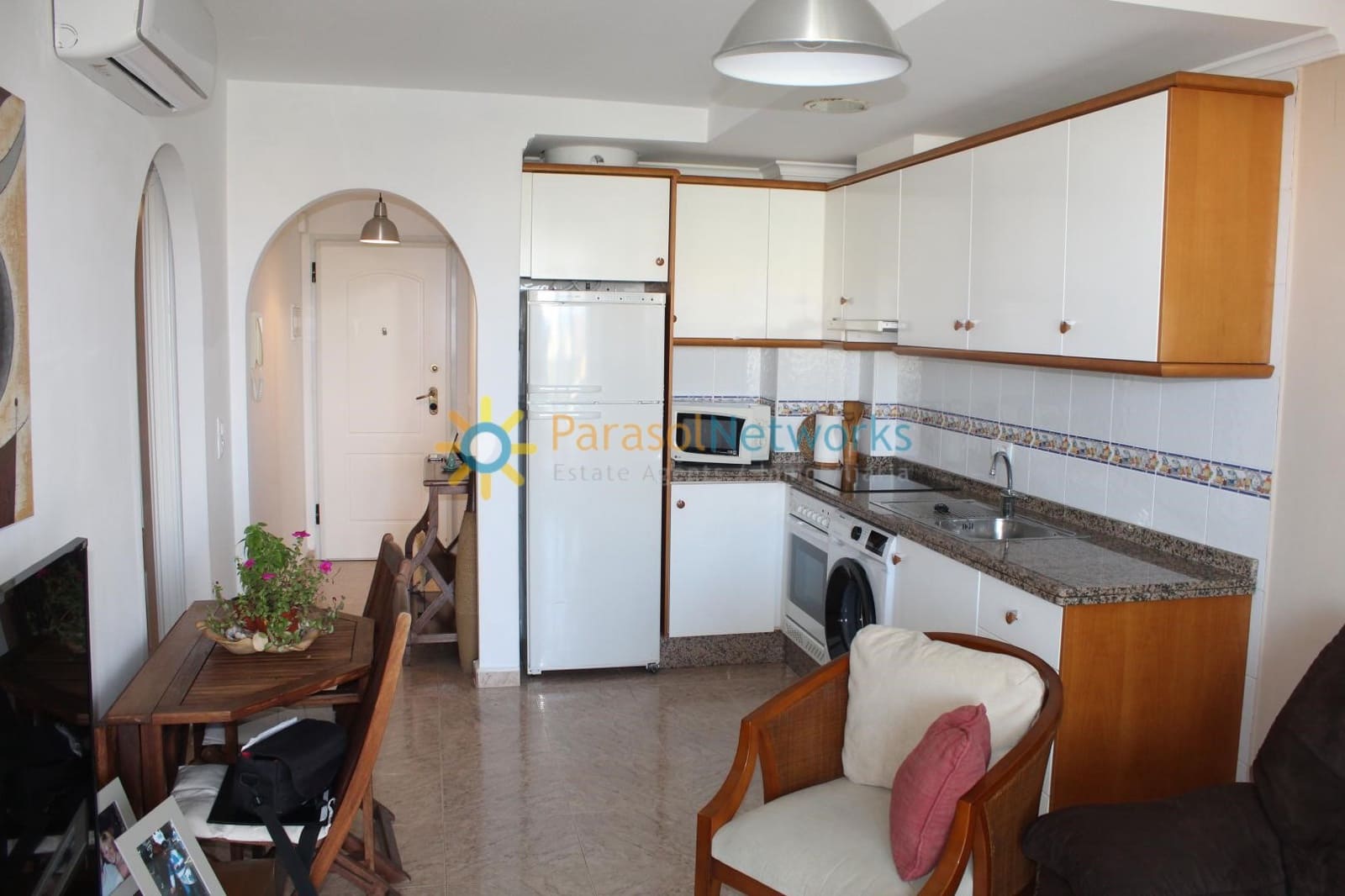 2 Zimmer Apartment zu vermieten in Denia mit Pool - 600 € (Ref: 9237065)