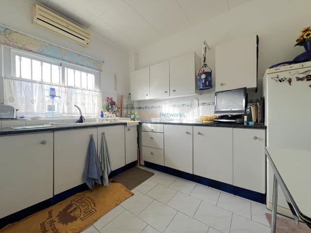 3 soverom Villa til salgs i L'Olleria med svømmebasseng garasje - € 265 000 (Ref: 9254083)