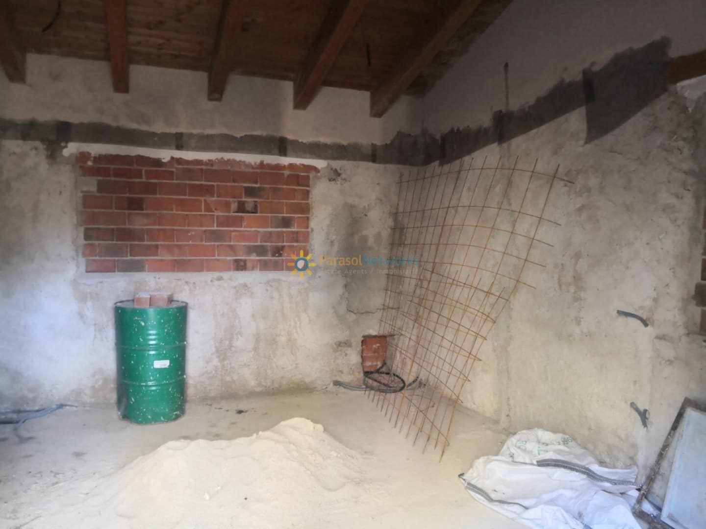 Ubebygd land til salgs i Muro de Alcoy - € 128 000 (Ref: 9257976)