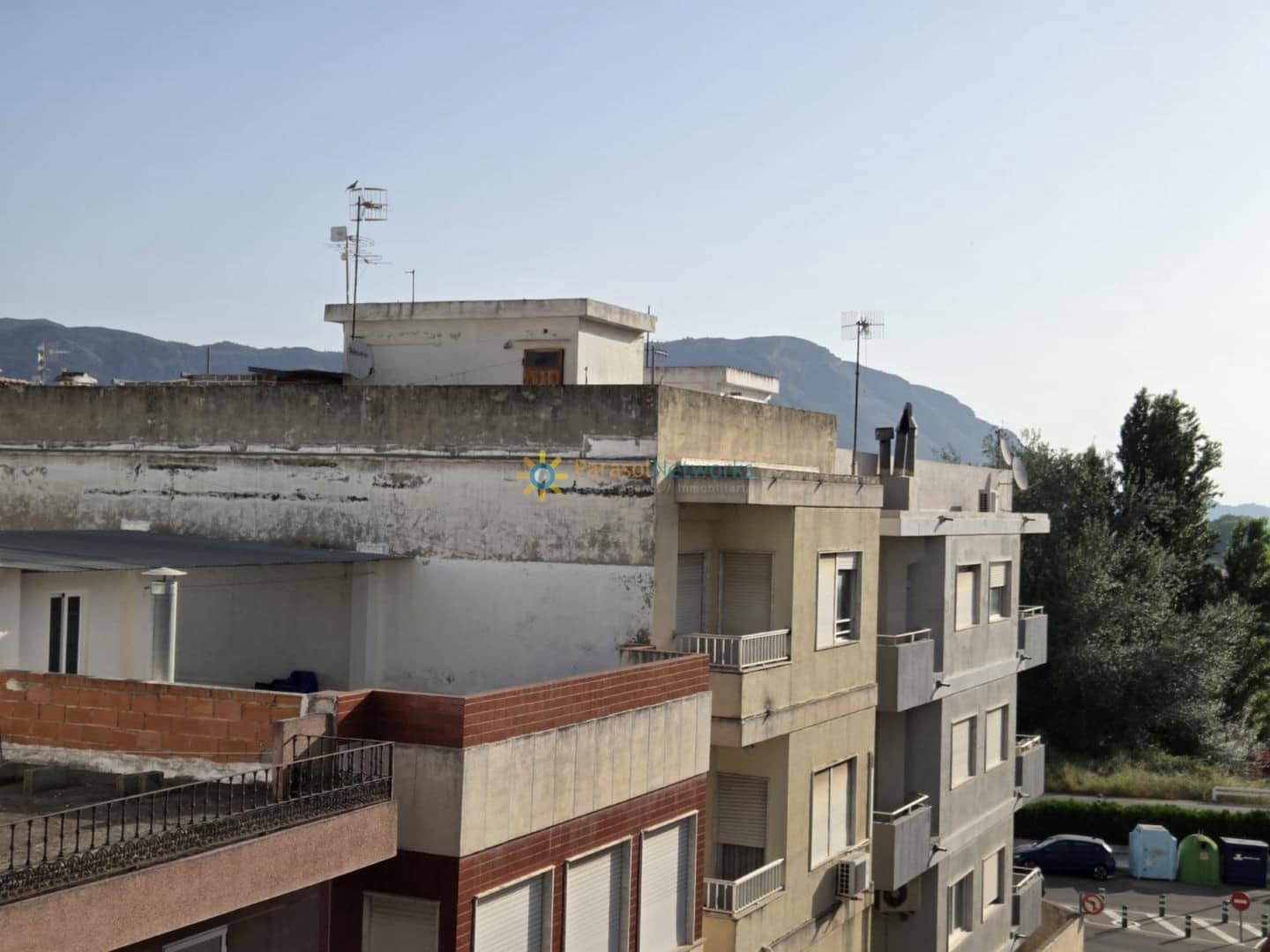 4 bedroom Townhouse for sale in Simat de la Valldigna with garage - € 199,000 (Ref: 9263812)