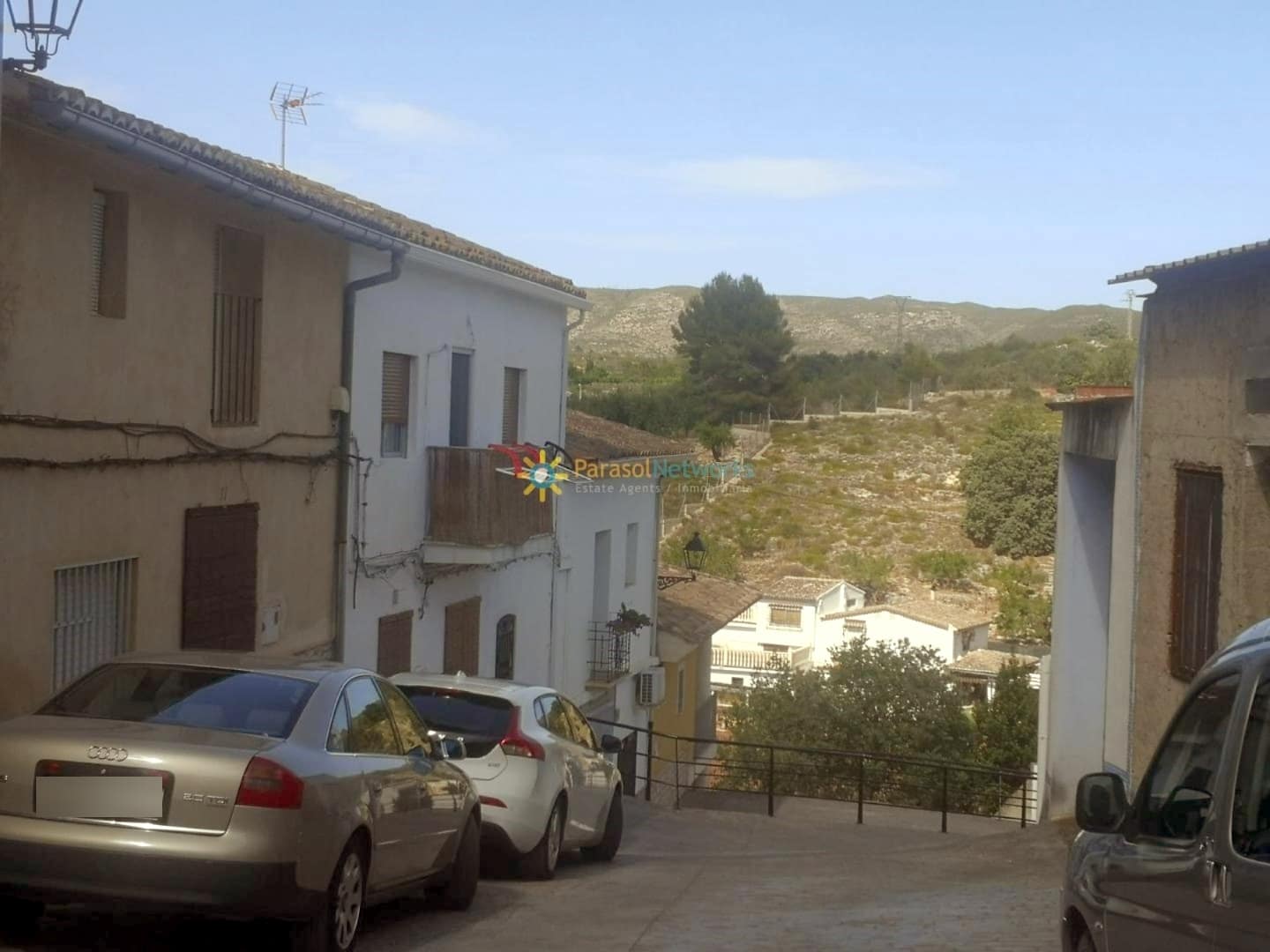 3 bedroom Townhouse for sale in Llutxent - € 55,000 (Ref: 9273038)