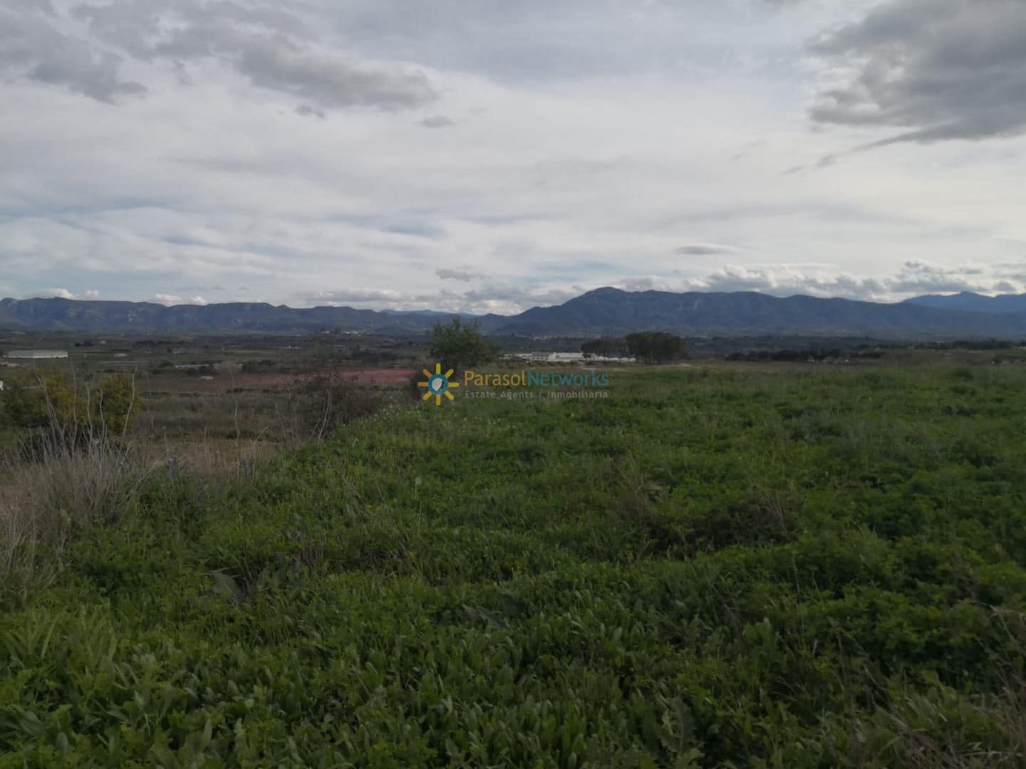 Grunde uden byggetilladelser til salg i Beniganim - € 18.000 (Ref: 9274733)