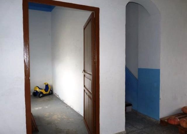 9 bedroom Finca/Country House for sale in Benifairó de la Valldigna with garage - € 550,000 (Ref: 9279725)