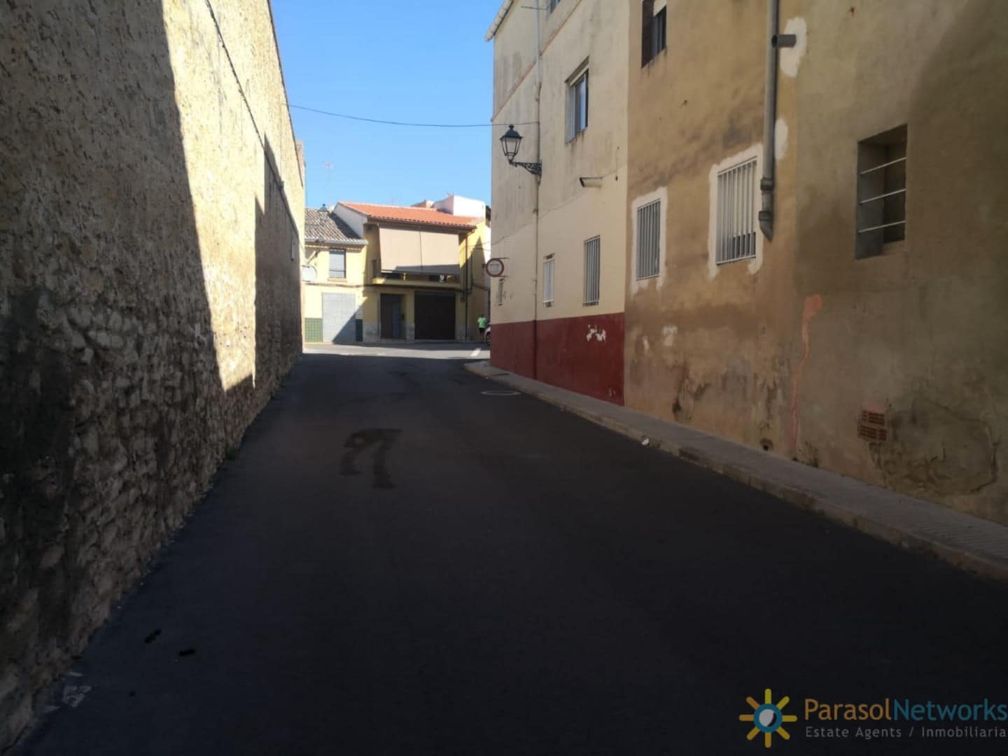 6 bedroom Townhouse for sale in Beniganim - € 45,000 (Ref: 9282934)