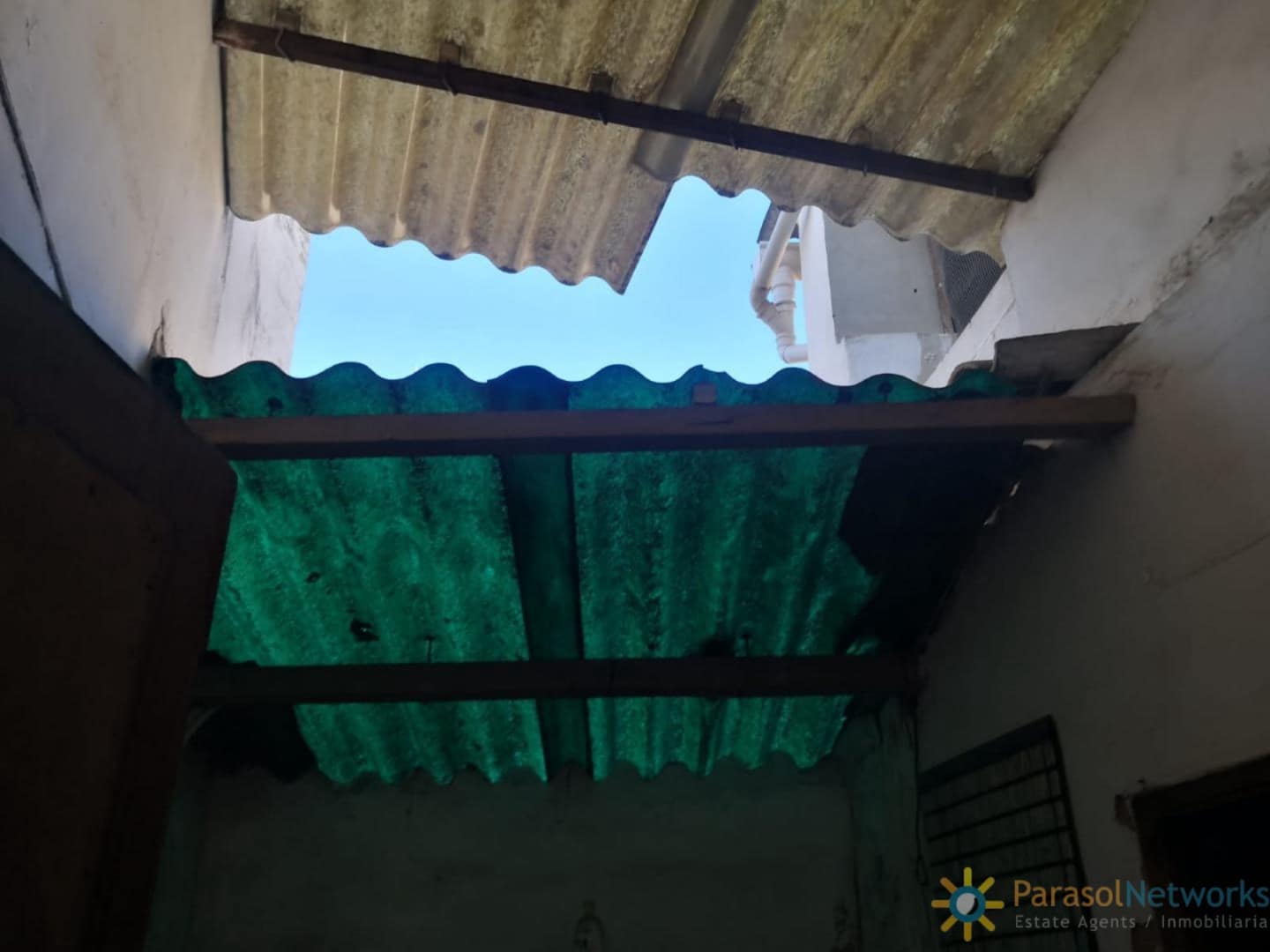 6 bedroom Townhouse for sale in Beniganim - € 45,000 (Ref: 9282934)