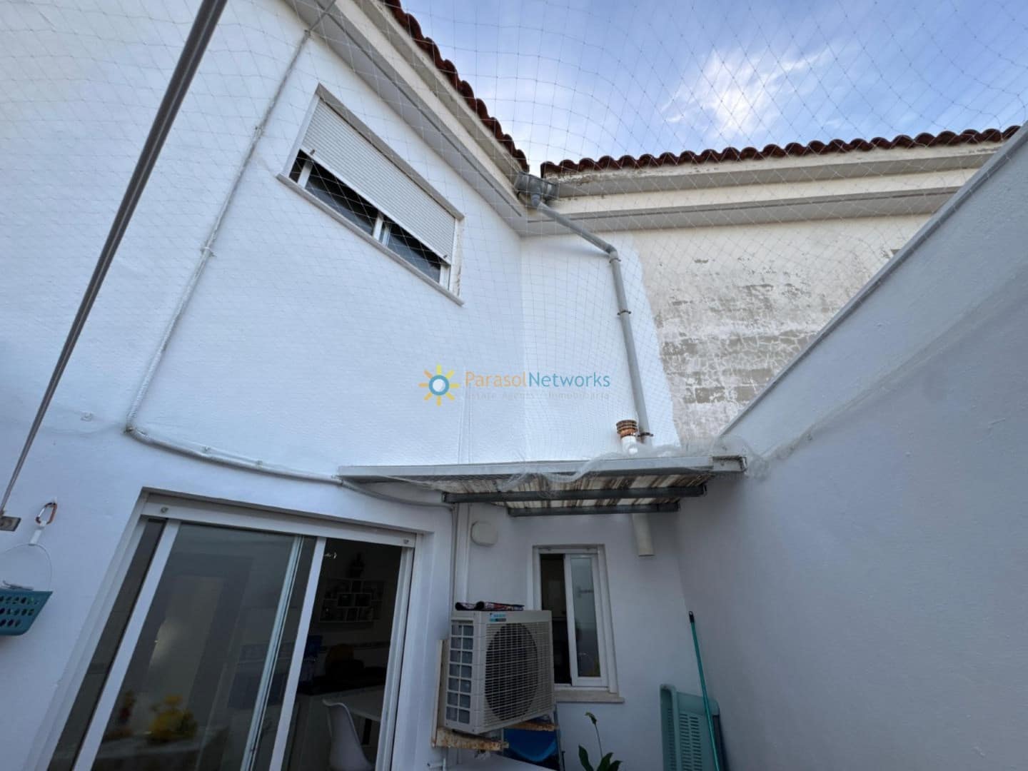 5 soveværelse Rækkehus til salg i Piles med garage - € 195.000 (Ref: 9293970)