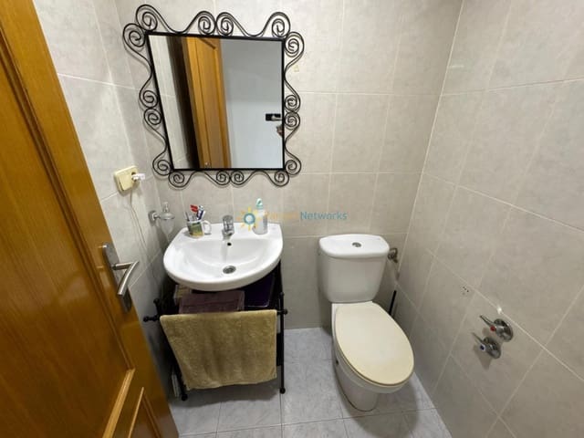 Adosado de 5 habitaciones en Piles en venta con garaje - 195.000 € (Ref: 9293970)