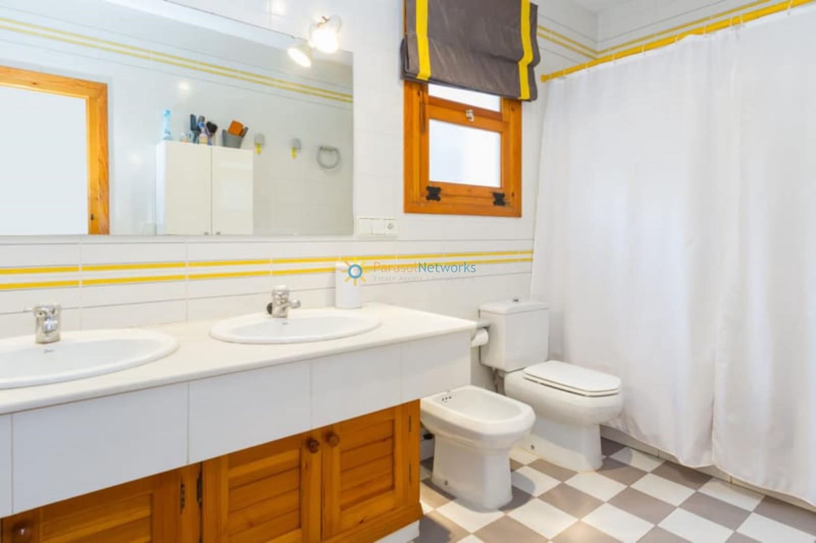 3 bedroom Villa for sale in Real de Gandia with pool garage - € 420,000 (Ref: 9296474)