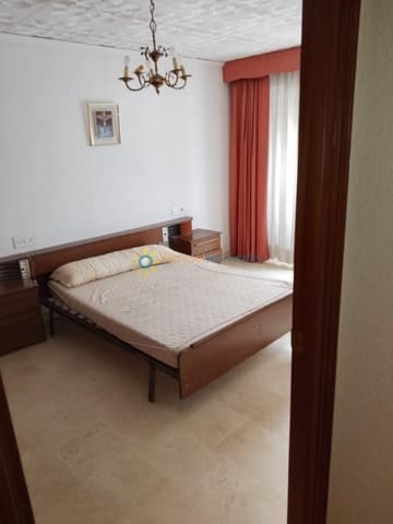 4 bedroom Townhouse for sale in Simat de la Valldigna with garage - € 199,000 (Ref: 9312007)