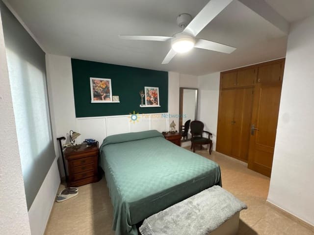 Adosado de 5 habitaciones en Piles en venta con garaje - 195.000 € (Ref: 9313868)