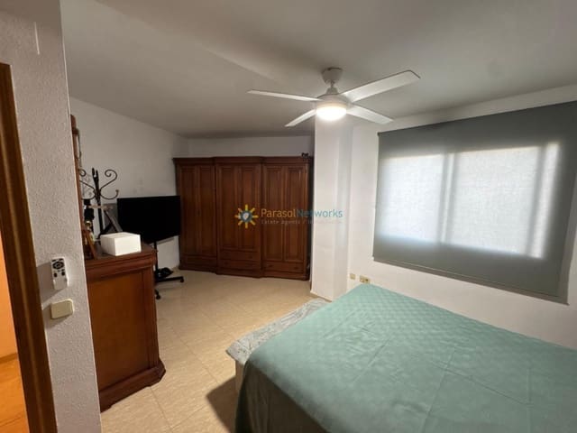 Adosado de 5 habitaciones en Piles en venta con garaje - 195.000 € (Ref: 9313868)