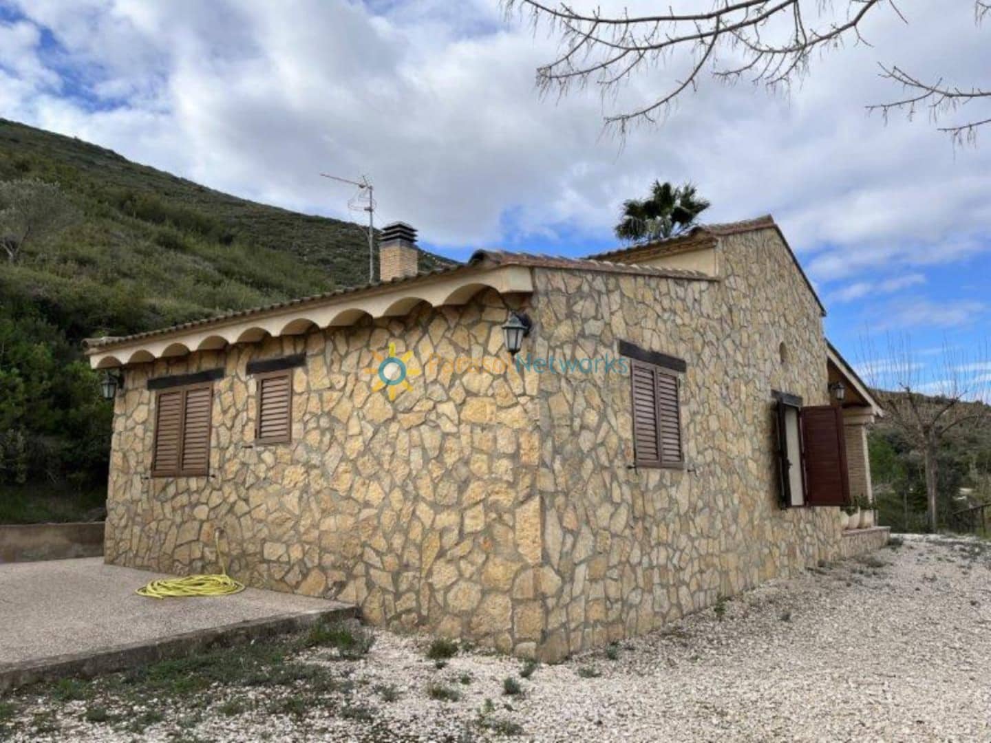 3 Zimmer Villa zu verkaufen in Ontinyent mit Garage - 200.000 € (Ref: 9314418)