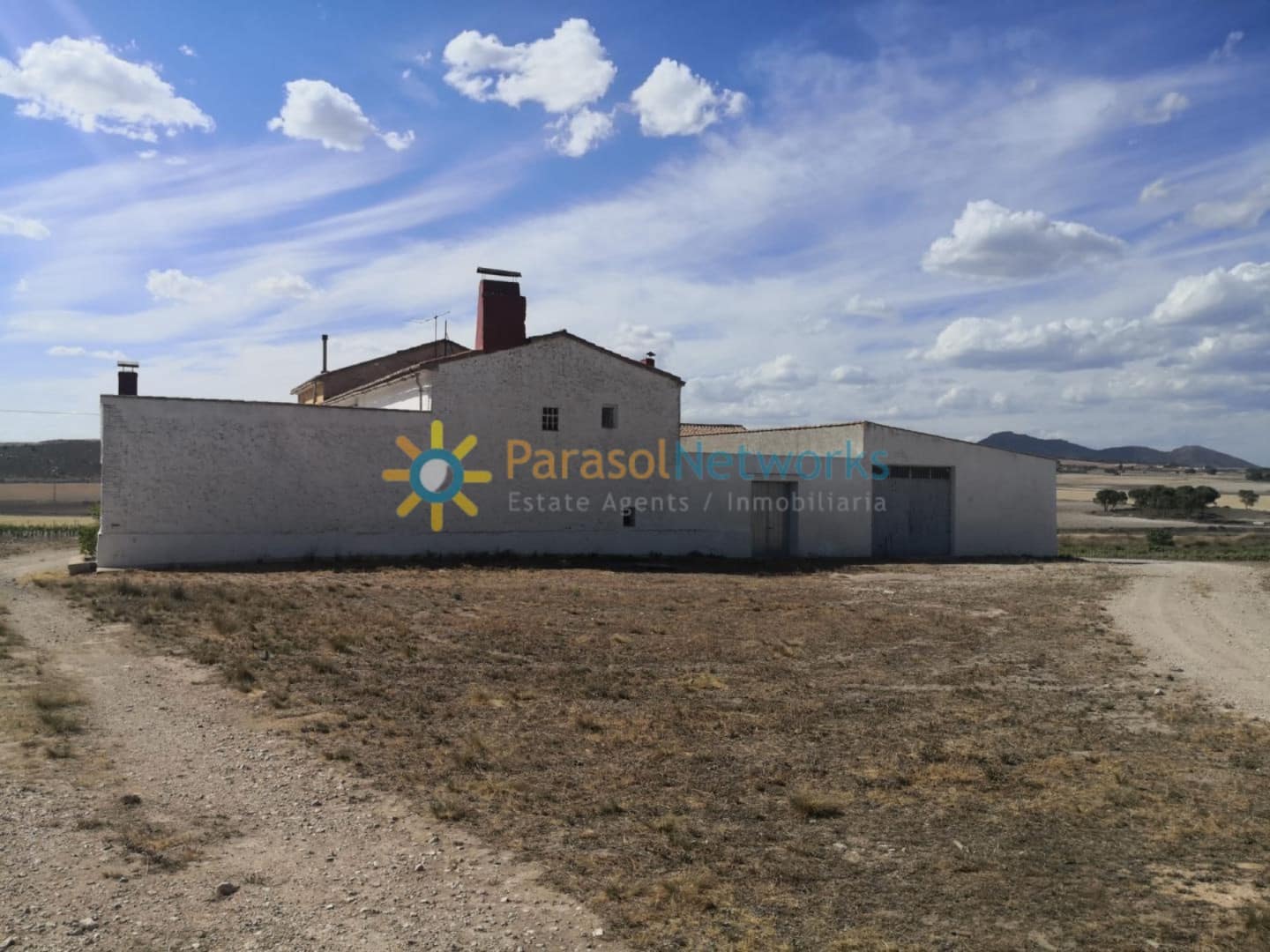 3 soveværelse Finca/Landehus til salg i Villena med garage - € 1.000.000 (Ref: 9328319)