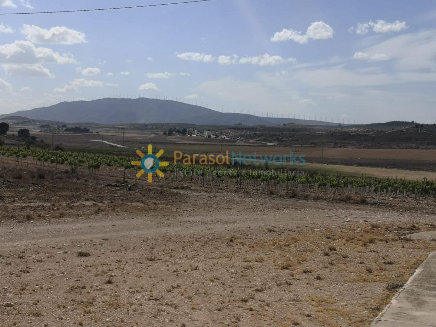 3 soveværelse Finca/Landehus til salg i Villena med garage - € 1.000.000 (Ref: 9328319)