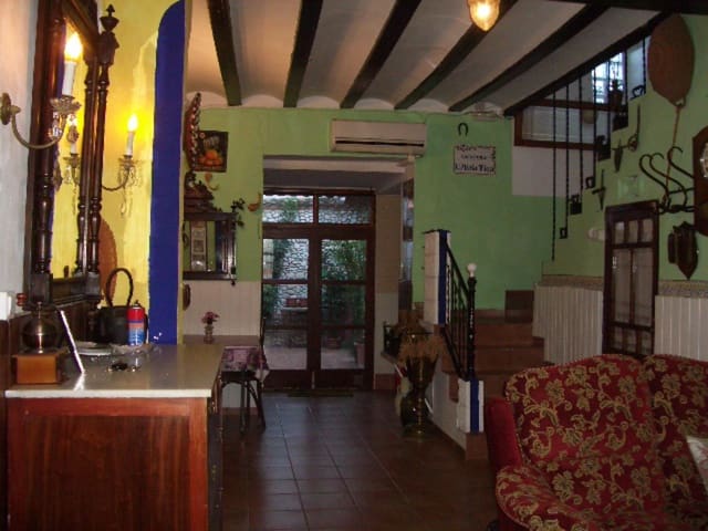 6 bedroom Townhouse for sale in Benisuera - € 120,000 (Ref: 9329892)