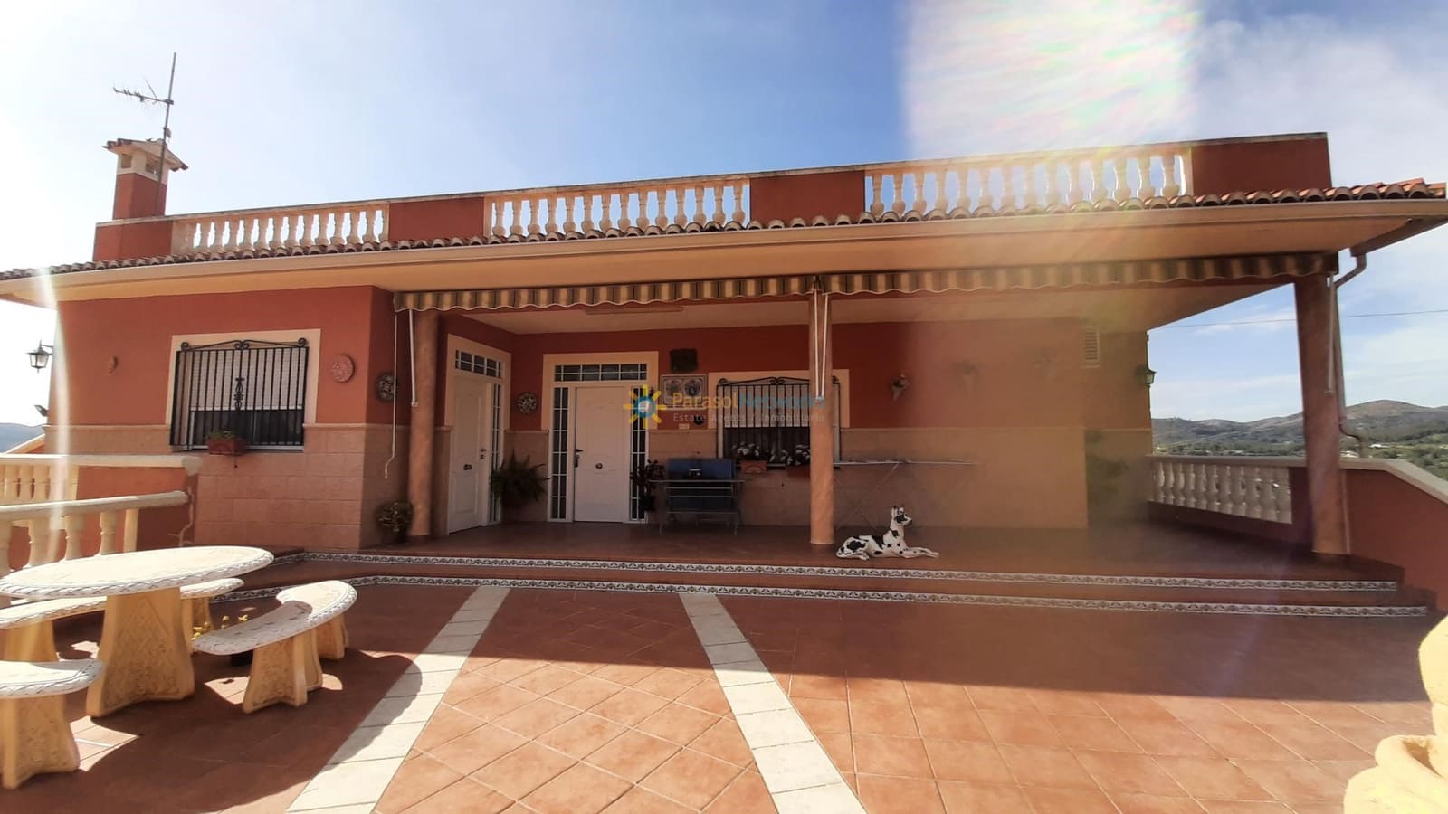 Villa for sale in Beniganim with pool - € 300,000 (Ref: 9335367)