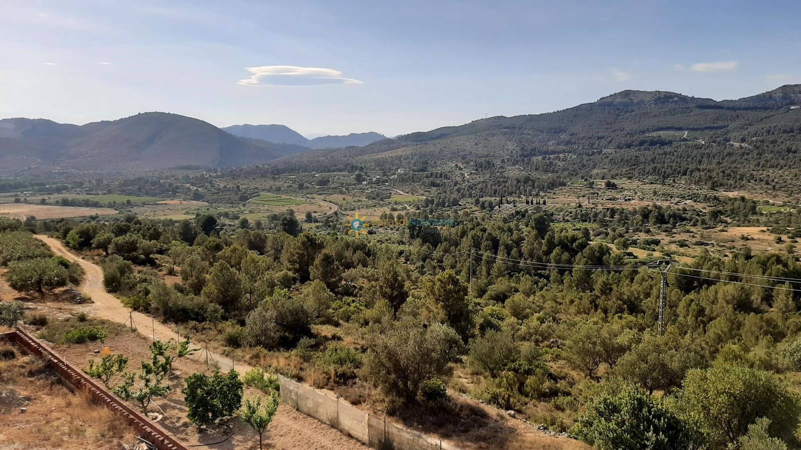 Villa for sale in Beniganim with pool - € 300,000 (Ref: 9335367)