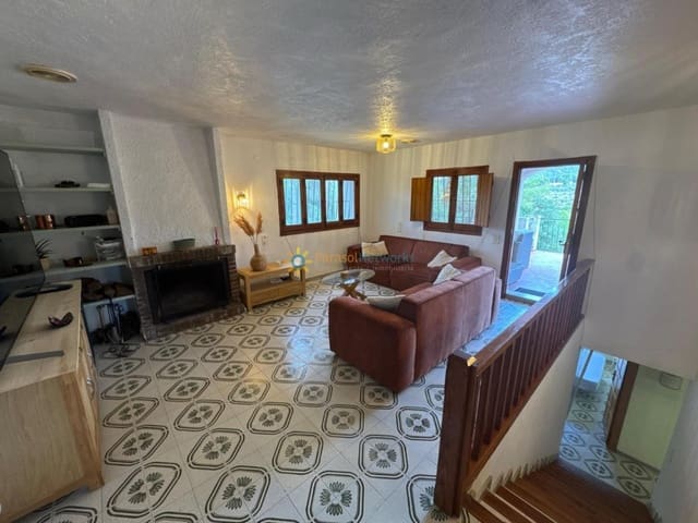 3 bedroom Villa for sale in Villalonga with pool garage - € 225,000 (Ref: 9344076)