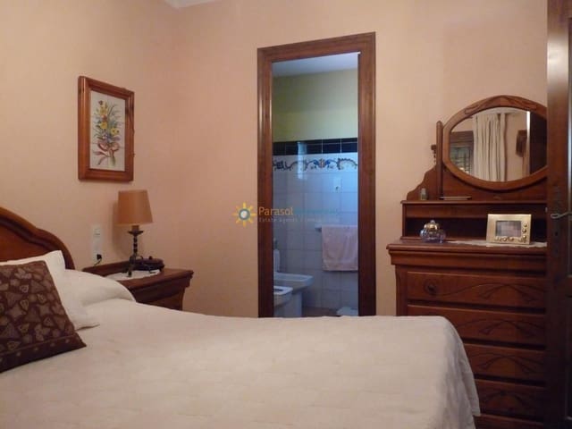 Chalet de 5 habitaciones en La Font d'En Carròs en venta con piscina garaje - 460.000 € (Ref: 9348544)