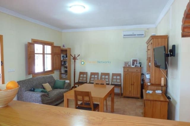 4 soverom Villa til salgs i Oliva med garasje - € 315 000 (Ref: 9360127)