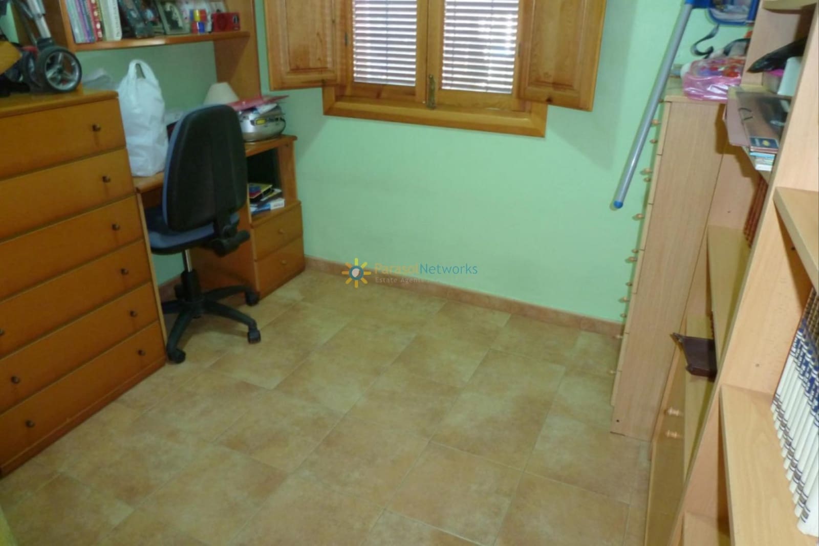 4 slaapkamer Villa te koop in Oliva met garage - € 315.000 (Ref: 9360127)