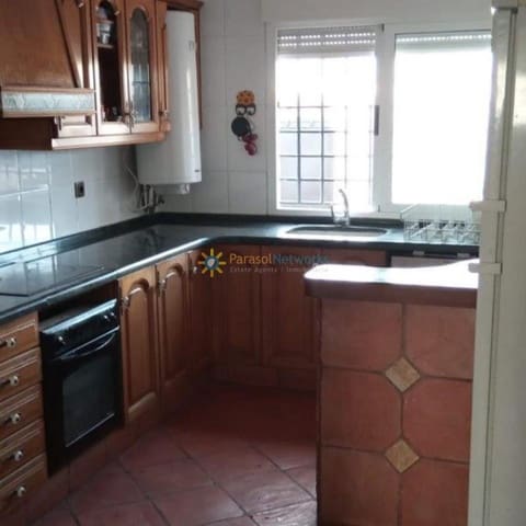 3 soverom Villa til salgs i Ontinyent med svømmebasseng garasje - € 250 000 (Ref: 9371482)