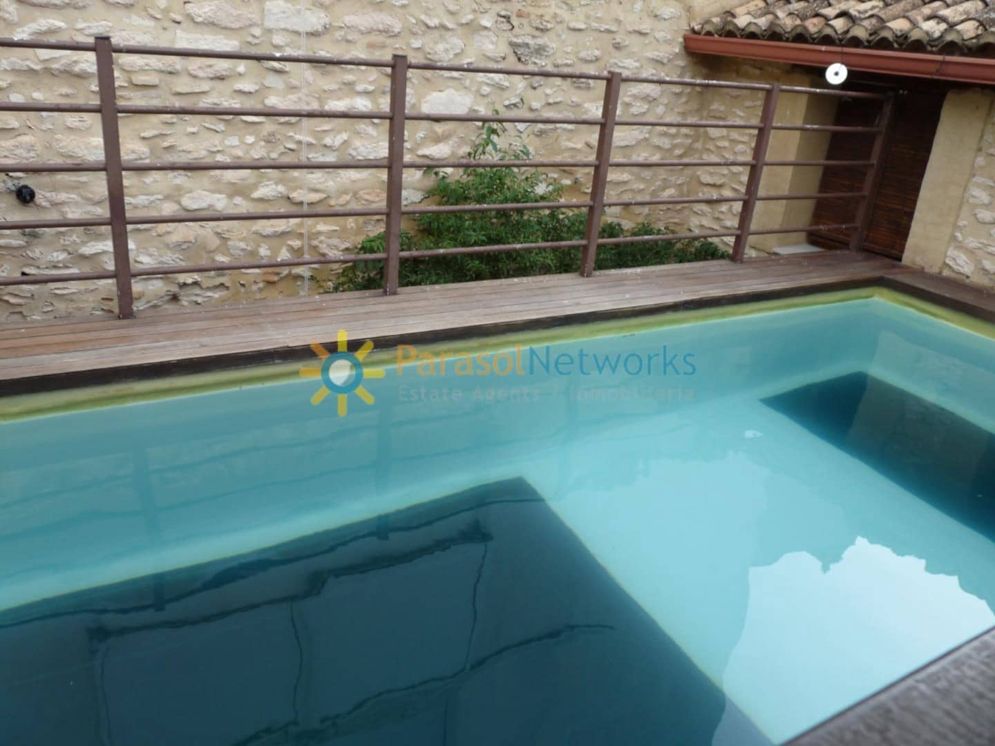 9 quarto Hotel para venda em Palomar com piscina - 290 000 € (Ref: 9372090)
