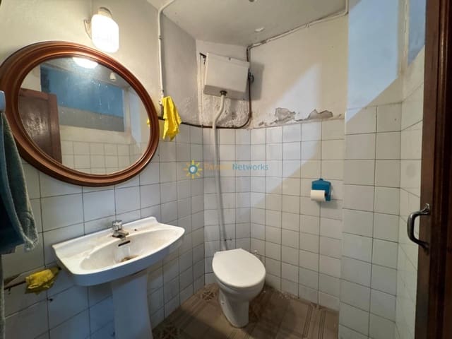 3 bedroom Shop for sale in Simat de la Valldigna - € 165,000 (Ref: 9374566)