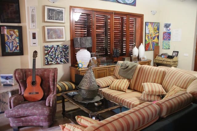 1 bedroom Villa for sale in Llocnou de Sant Jeroni with pool garage - € 645,000 (Ref: 9384807)