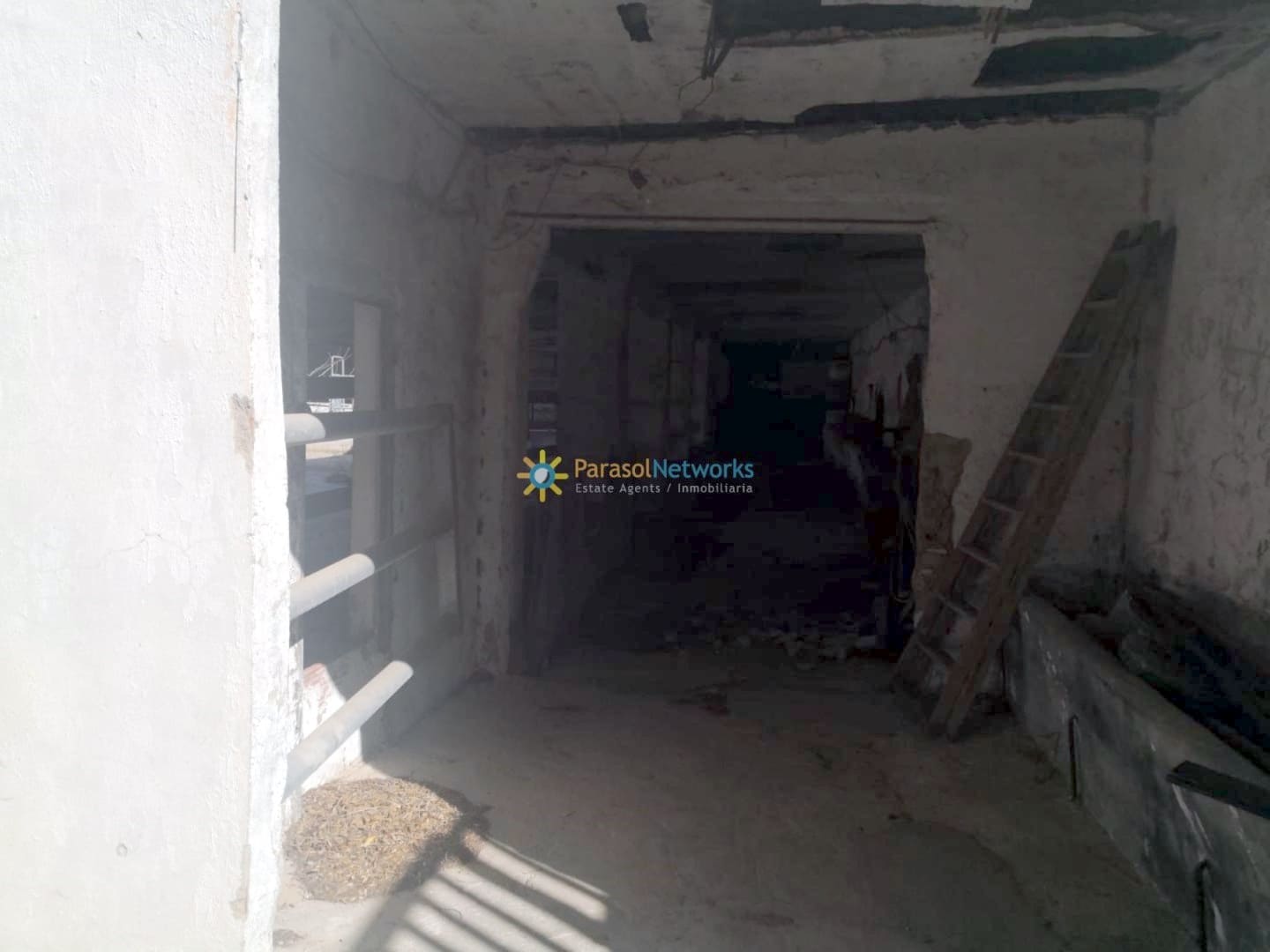 Finca/Herregård til salgs i Bellreguard - € 185 000 (Ref: 9386397)