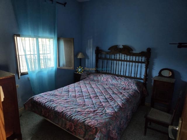 Chalet de 3 habitaciones en Simat de la Valldigna en venta con garaje - 95.000 € (Ref: 9395411)