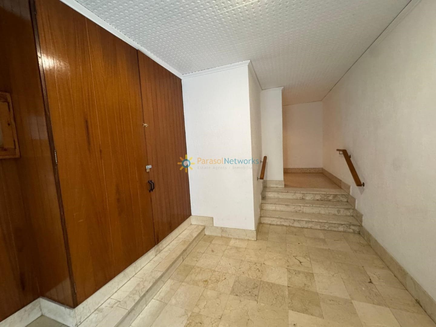 4 bedroom Apartment for sale in Bellreguard - € 130,000 (Ref: 9400125)