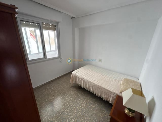 4 bedroom Apartment for sale in Bellreguard - € 130,000 (Ref: 9400125)