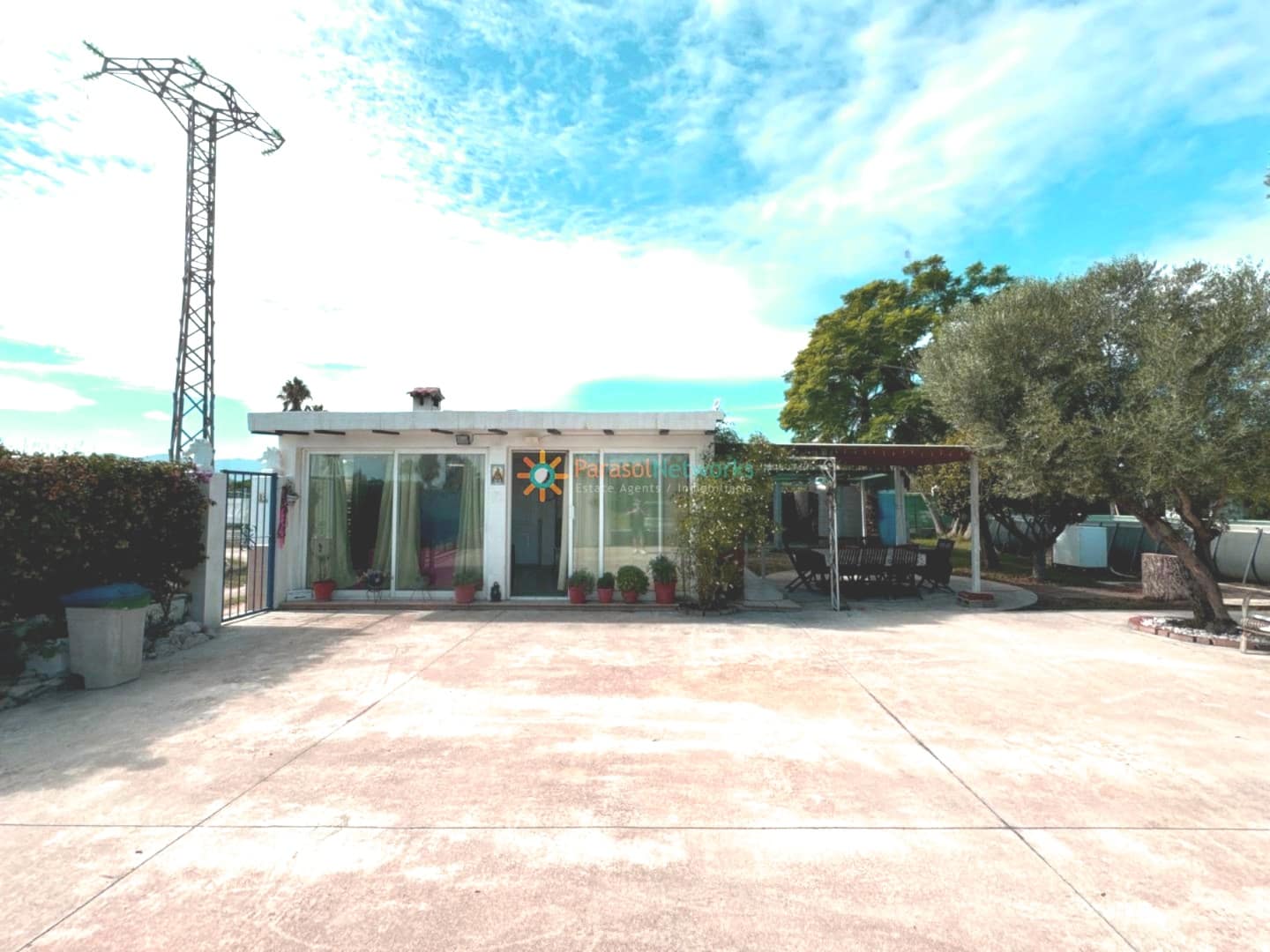 2 soverom Villa til salgs i Oliva med garasje - € 199 000 (Ref: 9402558)