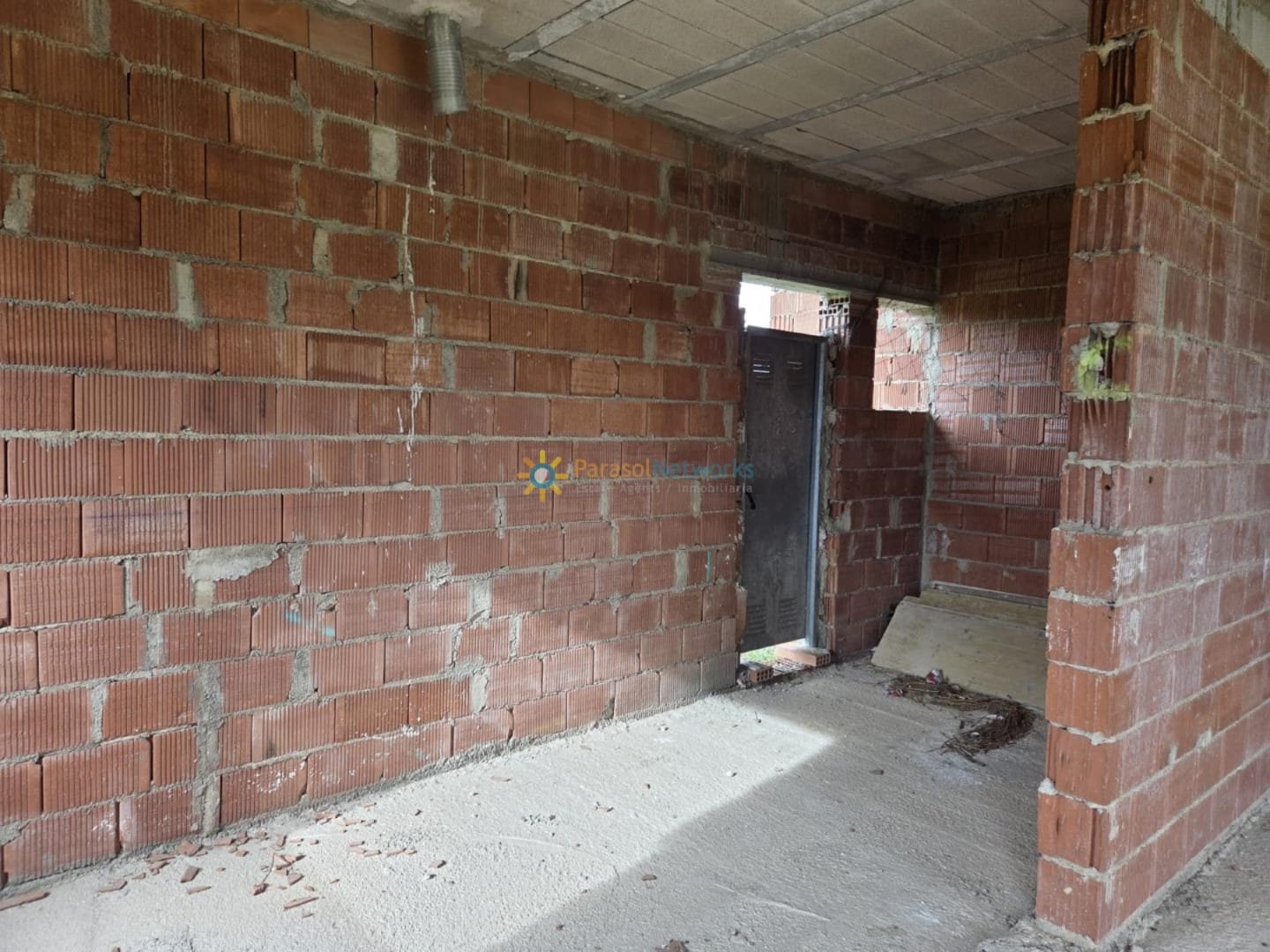 3 soverom Villa til salgs i Beniganim med garasje - € 115 000 (Ref: 9413254)