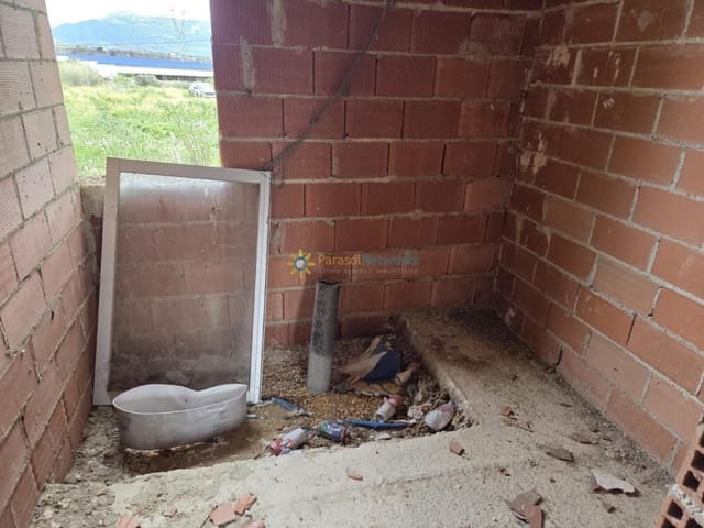 3 soverom Villa til salgs i Benigánim med garasje - € 115 000 (Ref: 9413254)