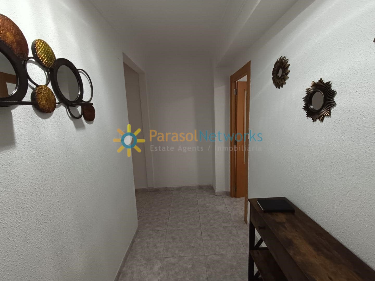 3 sovrum Lägenhet att hyra i Oliva - 700 € (Ref: 9418788)