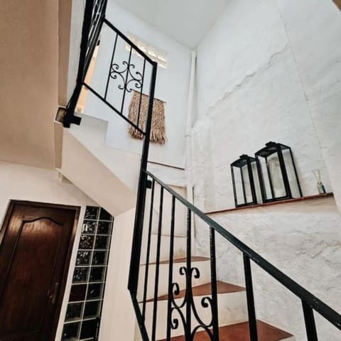 3 bedroom Townhouse for rent in Oliva Pueblo, Oliva - € 800 (Ref: 9418792)