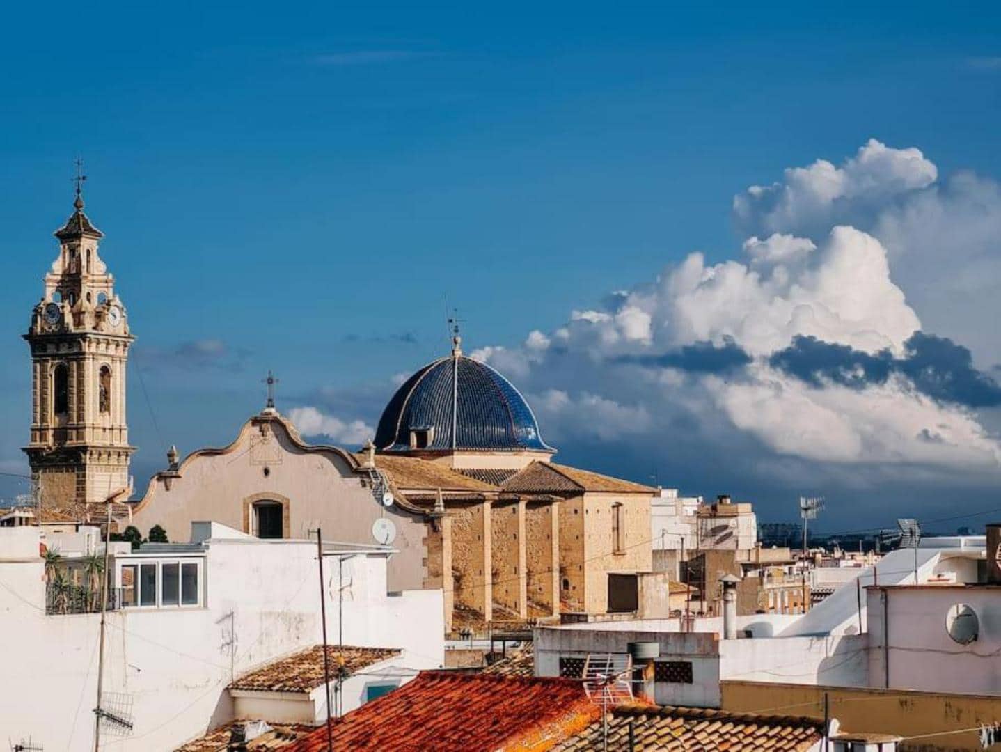 3 bedroom Townhouse for rent in Oliva - € 800 (Ref: 9418792)