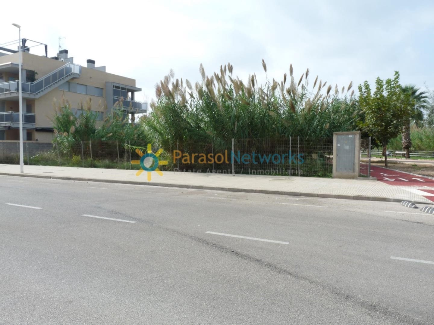 Ubebygd land til salgs i Guardamar de la Safor - € 210 000 (Ref: 9418793)