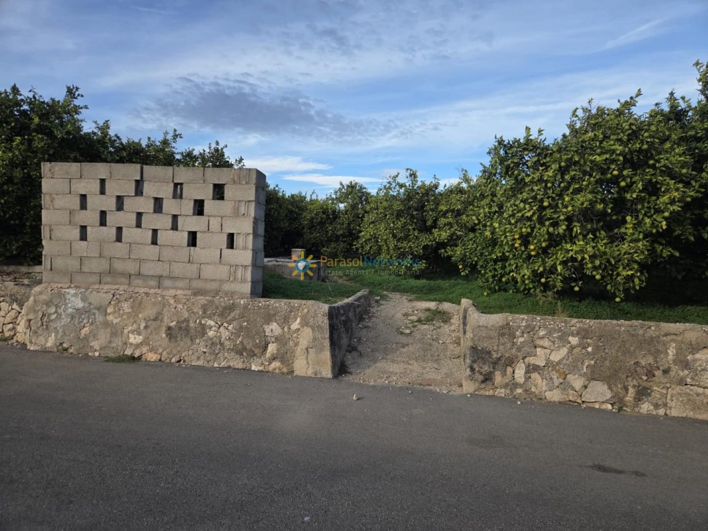 Grond te koop in Oliva - € 15.000 (Ref: 9420665)