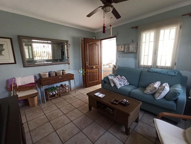 3 soverom Villa til salgs i Oliva Playa, Oliva - € 260 000 (Ref: 9426579)